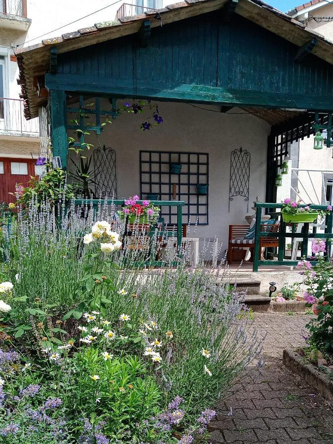 Les Chenes Chambres D'Hote ชาเตล-กียง ภายนอก รูปภาพ
